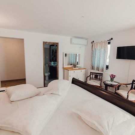 Complex Transalpina Hotel Aninisu din Vale ภายนอก รูปภาพ