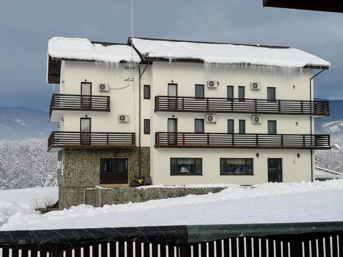Complex Transalpina Hotel Aninisu din Vale ภายนอก รูปภาพ
